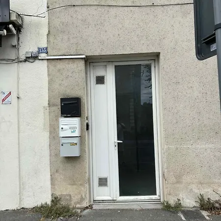 Lumiere - Le Spot T5 Apartment